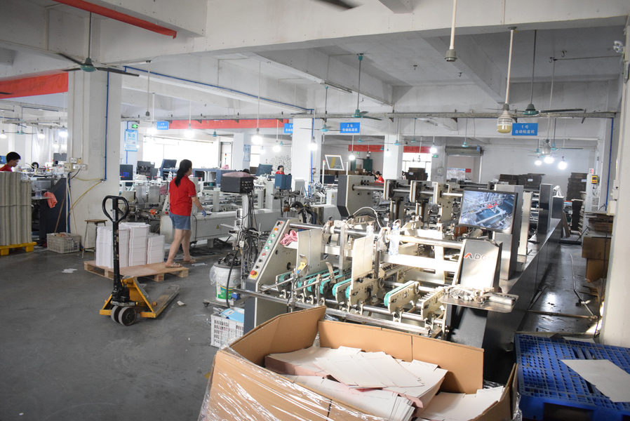 GUANGZHOU YM PACKAGE PRODUCTS CO.,LTD. manufacturer production line