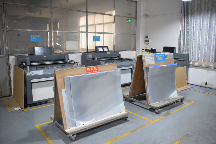GUANGZHOU YM PACKAGE PRODUCTS CO.,LTD. manufacturer production line