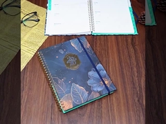 The Art of Daily Reflection: A Handwritten Notebook for Thoughts & Memories